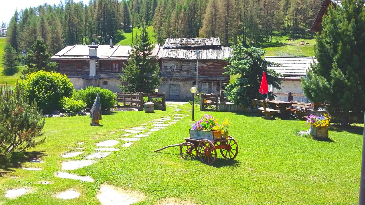 Residence Bait da Mott Livigno Extérieur photo