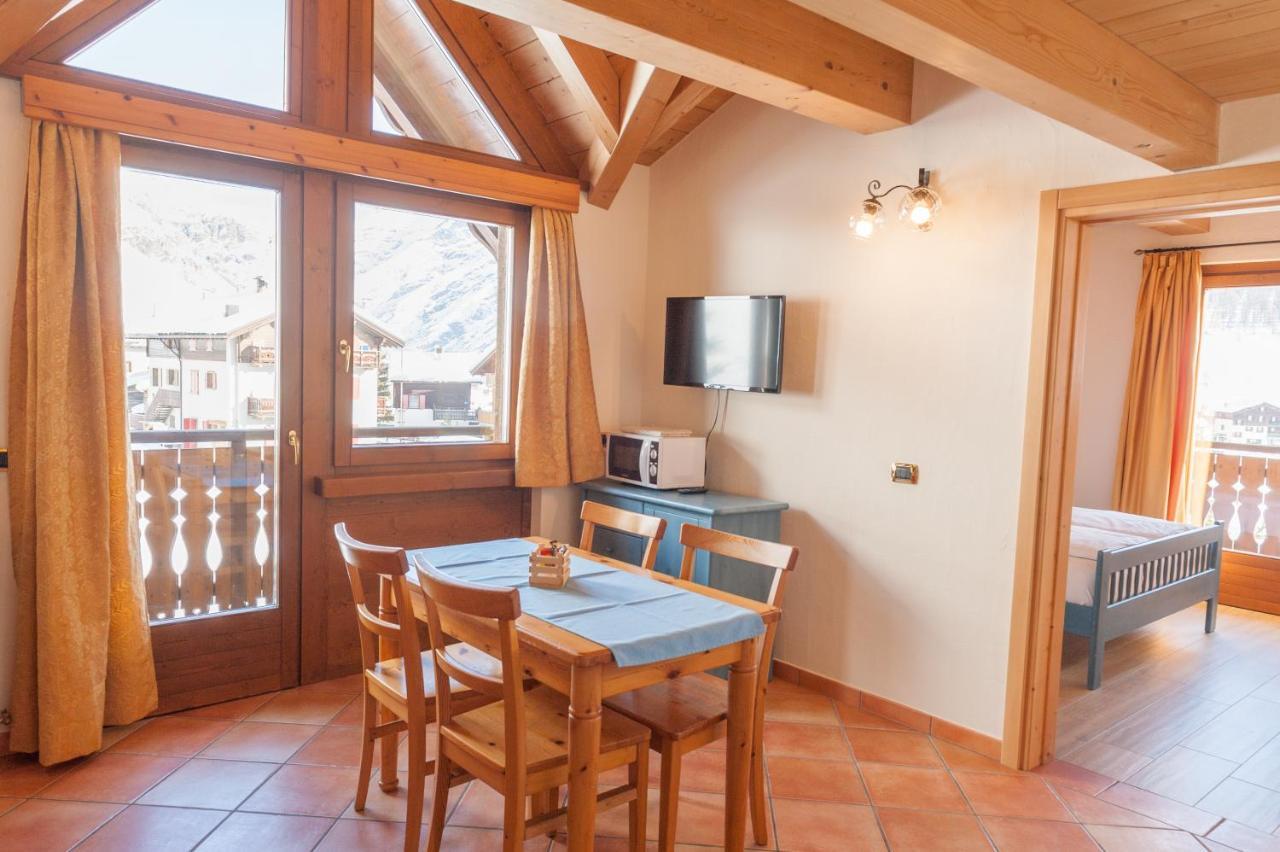 Residence Bait da Mott Livigno Extérieur photo